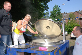Echt Nökercher Erbsensuppe (10.06.2014) #05