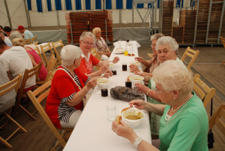 Echt Nökercher Erbsensuppe (10.06.2014) #60