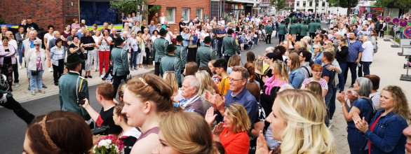 Frühschoppen und großer Festumzug (09.06.2019)